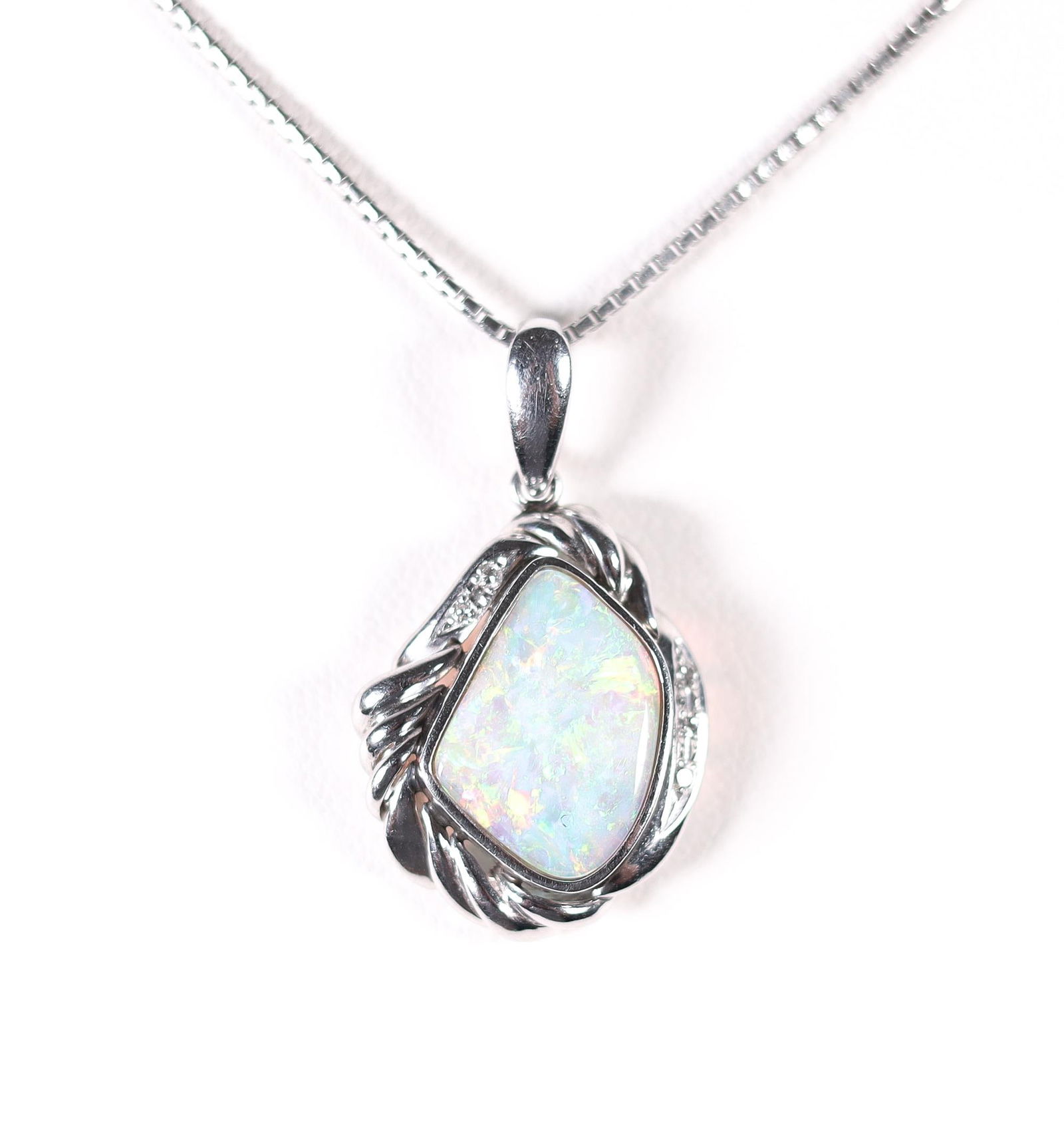 900PT MODERNIST OPAL & DIAMOND PENDANT NECKLACE (1 of 6)