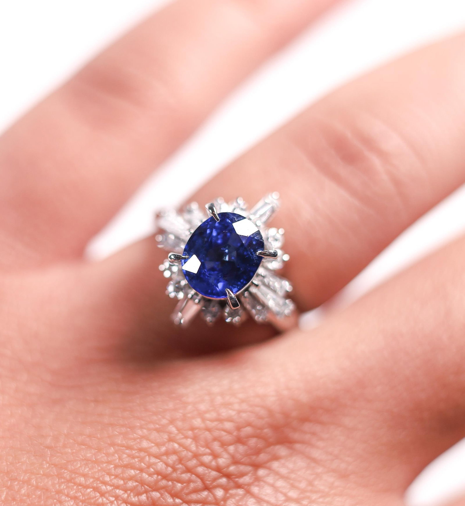 900PT 2.89CTTW SAPPHIRE DIAMOND RING W/GIA, 7 (1 of 7)