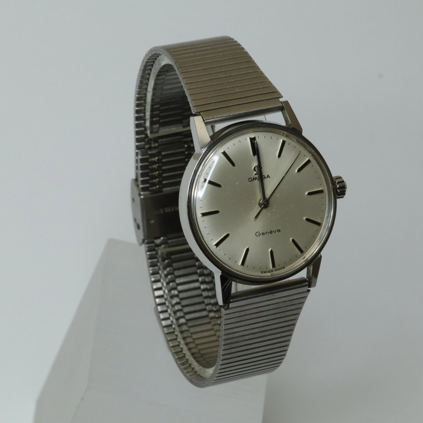 OMEGA GENEVE STAINLESS STEEL WATCH, 34MM (1 of 5)