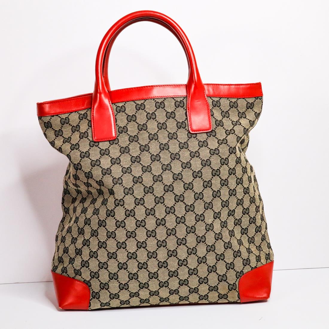 GUCCI GG CANVAS HANDBAG (1 of 9)