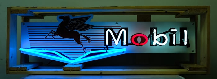 Mobil Logo Neon Sign