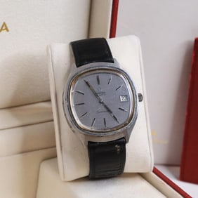 OMEGA SEAMASTER STAINLESS STEEL WATCH W/BOX, 38MM