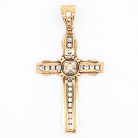 10KYG Latin Cross Pendant