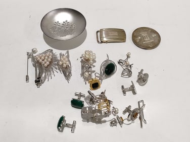 Sterling Silver Accessory Set 252.2 Grams Silver, Rare Coins, Cup, Buckle, Medal, Brooch etc.