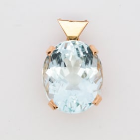 18KYG Aquamarine Pendant