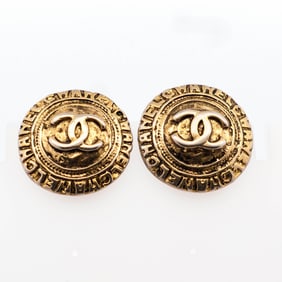 Chanel Round Logo Clip-On Earrings – Vintage Gold-Tone CC Medallion