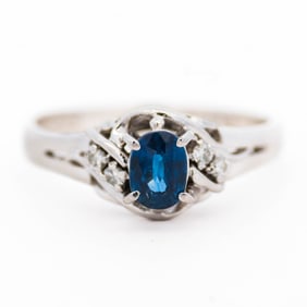 Estate Platinum 0.48ct Blue Sapphire & Diamond Ring
