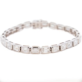 14KWG 13.00ctw Diamond Emerald Cut Bezel Set Lab Grown Tennis Bracelet 7"