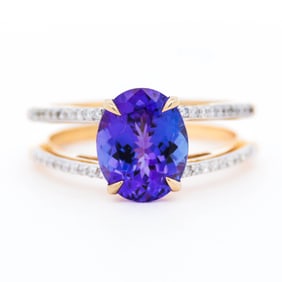 14KYG 2.95ct Tanzanite & .17ctw Diamond Ring, Size 7 4.69 grams, retail $4,988