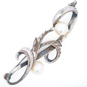 Mikimoto Pearl and Sterling Silver Mid-Century Brooch – 5.8mm Pearls