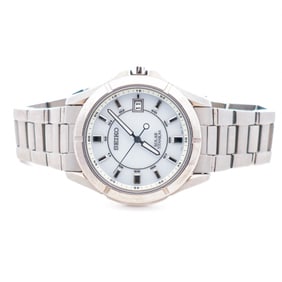 Seiko Solar Titanium Wristwatch 36mm