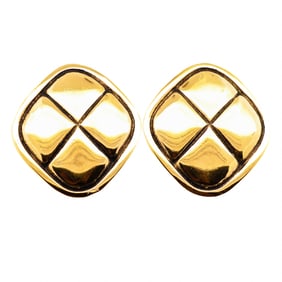 Chanel Vintage Quilted Motif Earrings – Gold 1990s