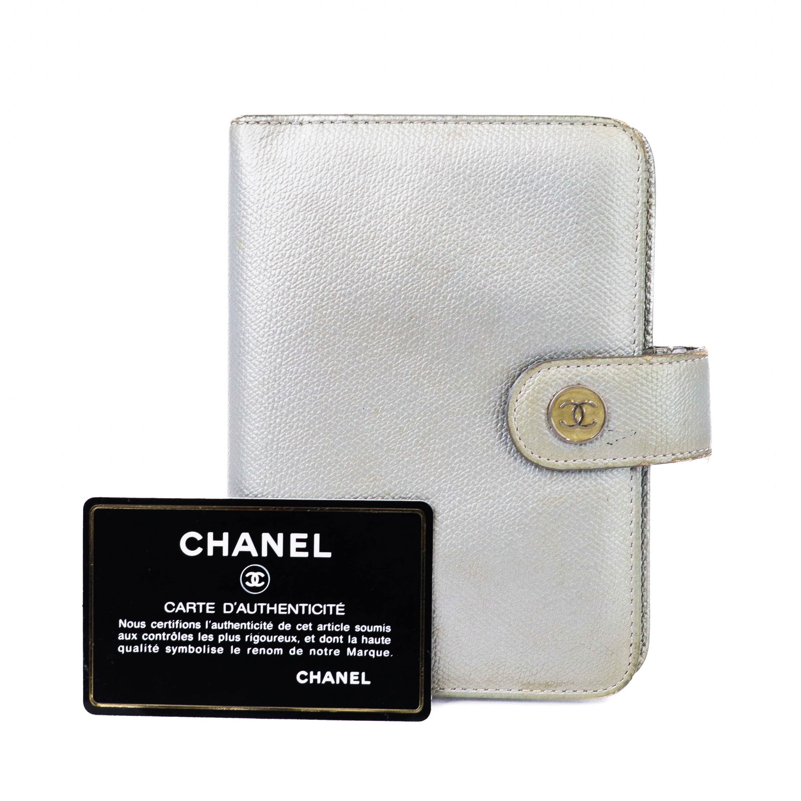 Chanel Agenda Cover Grained Calfskin Silver – CC Button, 10 series (2005-2006) (1 of 7)