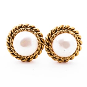 Chanel 1985 Circle Earrings Gold with Faux Pearl – 1985 Collection