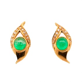 18KYG Art Nouveau Revival Cabochon Emerald Diamond Earrings – Leaf Motif, 25 × 11.5 mm