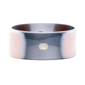 Chanel 01A 2001 Autumn Glossy Resin Bangle in Black and Pink CC motif Ombre