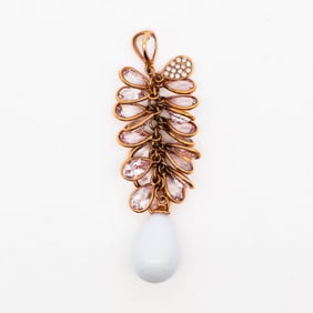 Rose Quartz and Diamond Pendant in 18K Yellow Gold