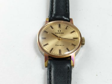 OMEGA Geneve Gold-Tone Manual Wind Watch – Ladies 20mm