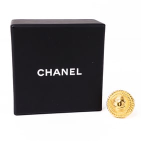 Chanel 2018 Gold-Tone CC Chanel Logo Ring with Box & Papers, Size 6