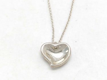 Gifting Ready Tiffany & Co. Full Heart 925 Necklace w/Tiffany Box & Pouch 18"