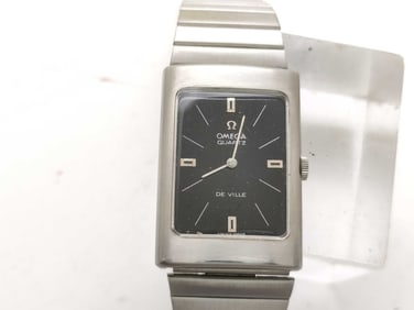 OMEGA De Ville Quartz Stainless Steel Black Dial Rectangular Watch – Unisex 26mm