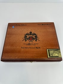 Arturo Fuente 2011 Holiday Collection Extra Special Reserve Box of 10 Cigars