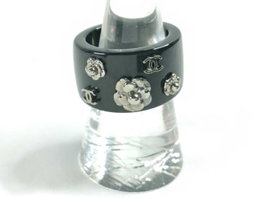 Chanel Camellia 02A Black Resin Ring Vintage Chanel 2002 size 7