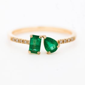 14K Yellow Gold Diamond & Emerald Ring Toi et Moi , size 7