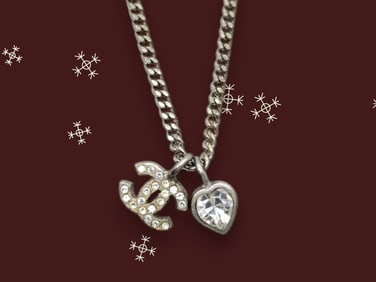 Chanel CC Logo and Heart Crystal Pendant Necklace 2011 Spring 11P