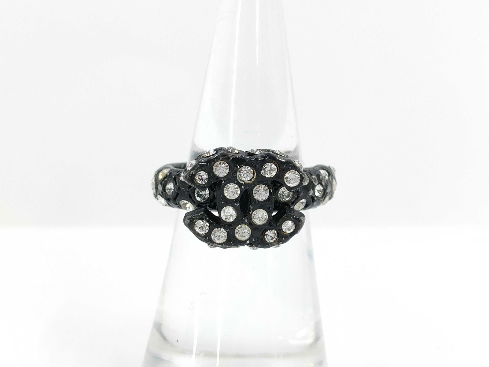 Chanel Vintage 2002 Autumn Black CC Logo Rhinestone Ring sz 7 (1 of 6)