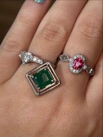 Platinum Emerald Tie Tack