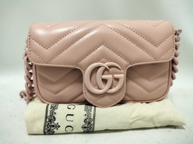 Gucci GG Marmont shoulder bag in light blush pink matelassé leather