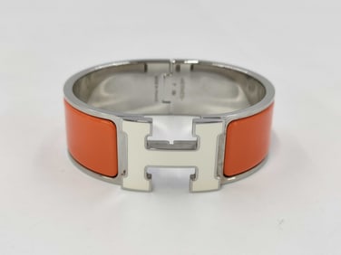 Giftable Hermès Clic Clac H GM Bracelet in Orange Enamel
