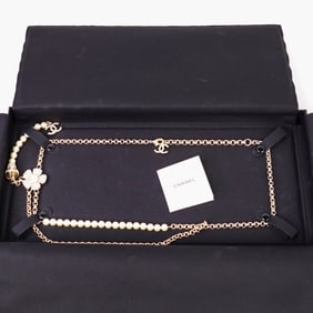 Chanel Camellia Belt – Champagne Gold-Tone Metal, Simulated Pearls and Crystals, 2023 Spring