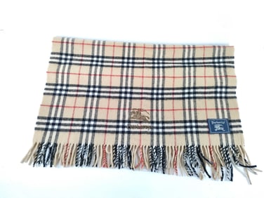 Burberrys Cashmere Scarf in Beige Tartan