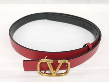 Valentino Garavani Logo Signature reversible belt Retail $650 right now