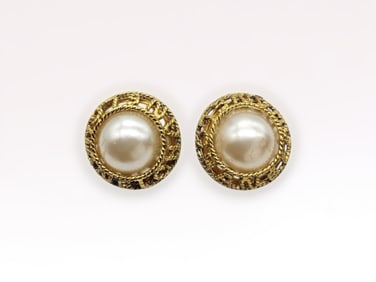 Chanel 94A Faux Pearl Earrings