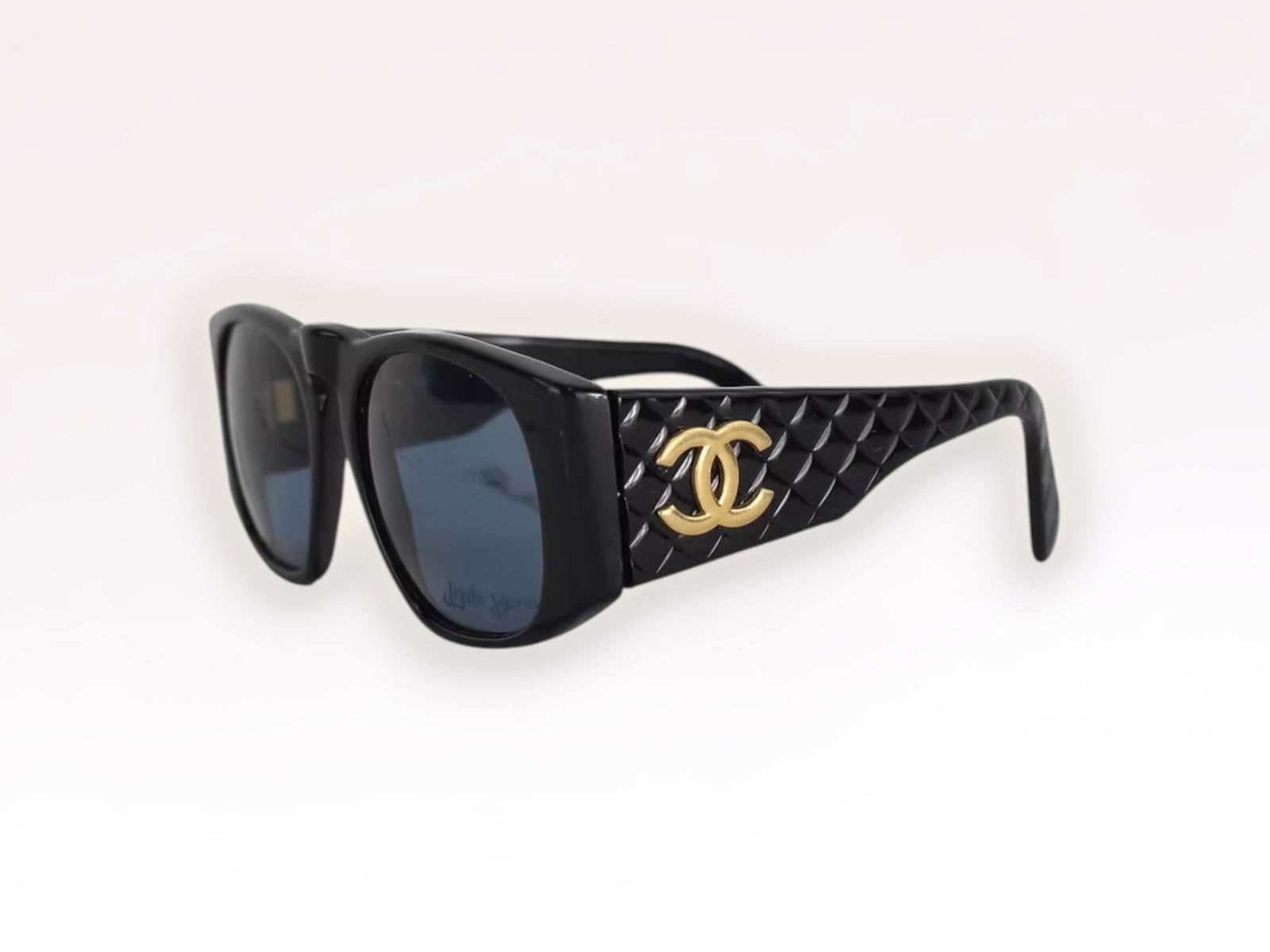 Vintage Chanel CC Matelasse Quilted Square Sunglasses: pair of vintage Chanel matelasse quilted sunglasses in black acetate with a gold-tone CC logo on the arms. 