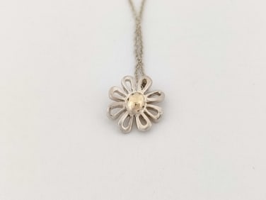 Tiffany & Co. Paloma Picasso Daisy Pendant Necklace 16"