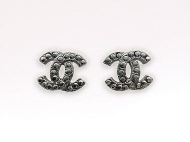 Chanel CC Logo Earrings 2006 Autumn 06A
