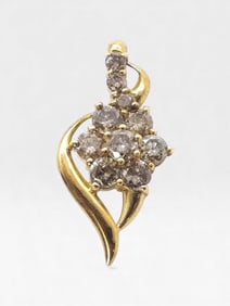 18K Yellow Gold 1.00ctw Diamond Floral Cluster Pendant