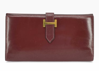 Vintage Hermès Bearn Maroon Rouge Ash/Box Calf Engraved Gold Wallet