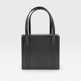 Vintage Quiet Luxury Burberry Box Leather tote handbag