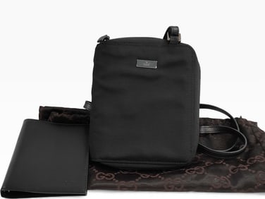 Vintage Black Nylon Gucci Small Messenger Bag with Gucci Notebook