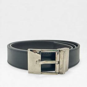 Gucci Reversible Leather Belt in Black w /Silver tone buckle - Excellent Condition