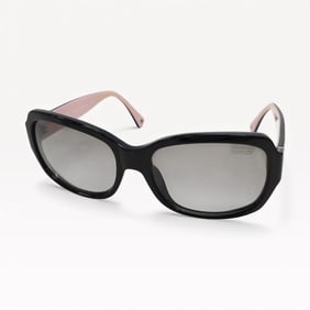 Pair og Black Coach sunglasses with pink arms with Case - Excellent Condition
