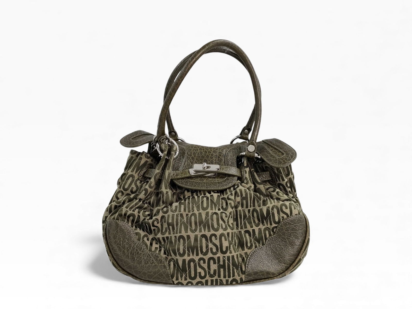 Moschino Green Signature Canvas & Leather Turnlock Satchel in Excellent Condition: Authentic Moschino green signature canvas and leather turnlock satchel. in excellent condition.