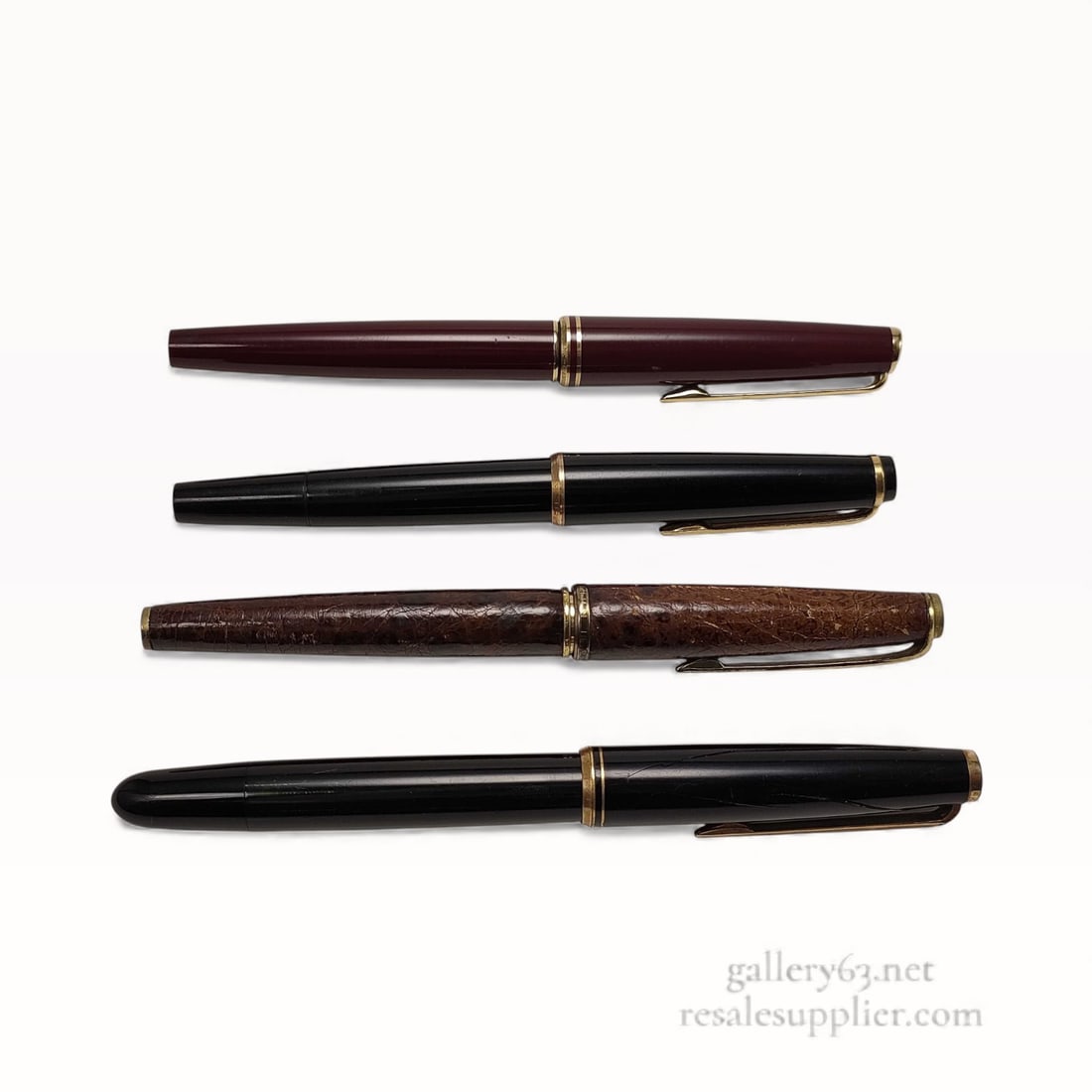 Montblanc 585 18K Fountain Pen Group of Four (1 of 8)