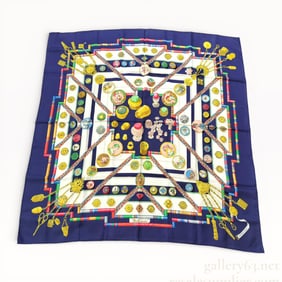 Hermès "Petite Main" Soie Carre 90