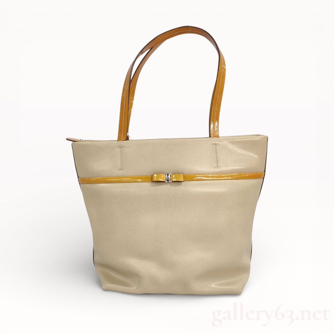 Salvatore Ferragamo Beige Vara Bow Top Handle Tote Bag (1 of 10)